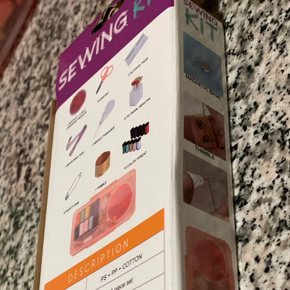Sewing Kit β 48 Pieces - Picture 12 of 14